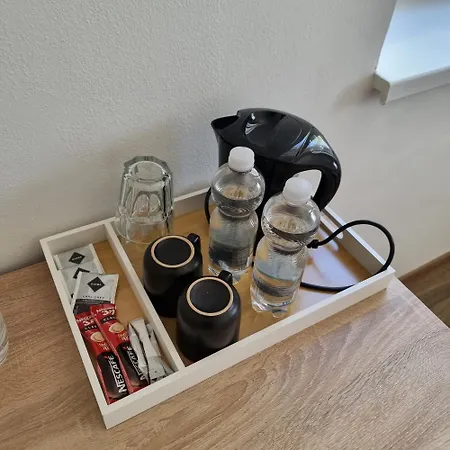 Brothers U Kona *